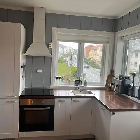 Cozy With A Sunny Side, Ulriken Is Close By Bergen